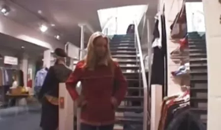 Razor blondynka dostaje cipki lizać, a potem darmowe sex filmy anal bieganie i joga