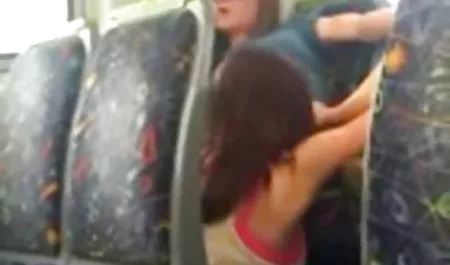 Po drugie w dupie sąsiada flirtuje młoda para filmy seks analny