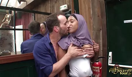 Ogromna dziewczynka wybuch.Trzy filmy erotyczne anal