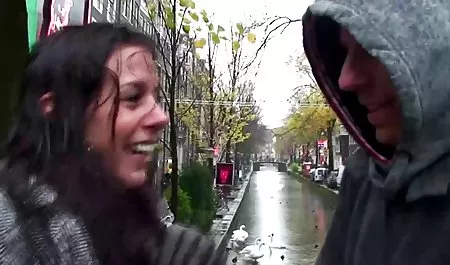 Po pięknej niewinnej sex analny z matka Lola Foxx tańczy, aby wypełnić jej cipki